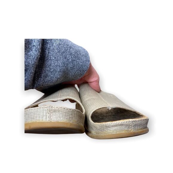 Bare traps with Memory Foam Gold metallic slides with cork soles 9 - Picture 3 of 7